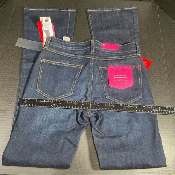 BNWT Spanx Slim-X Slim boot SEXY jeans size 27 PRICE FIRM 
NEVER SECONDHAND - Picture 8 of 10